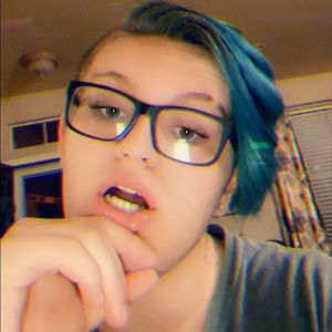 Meet your Posher, Dillon